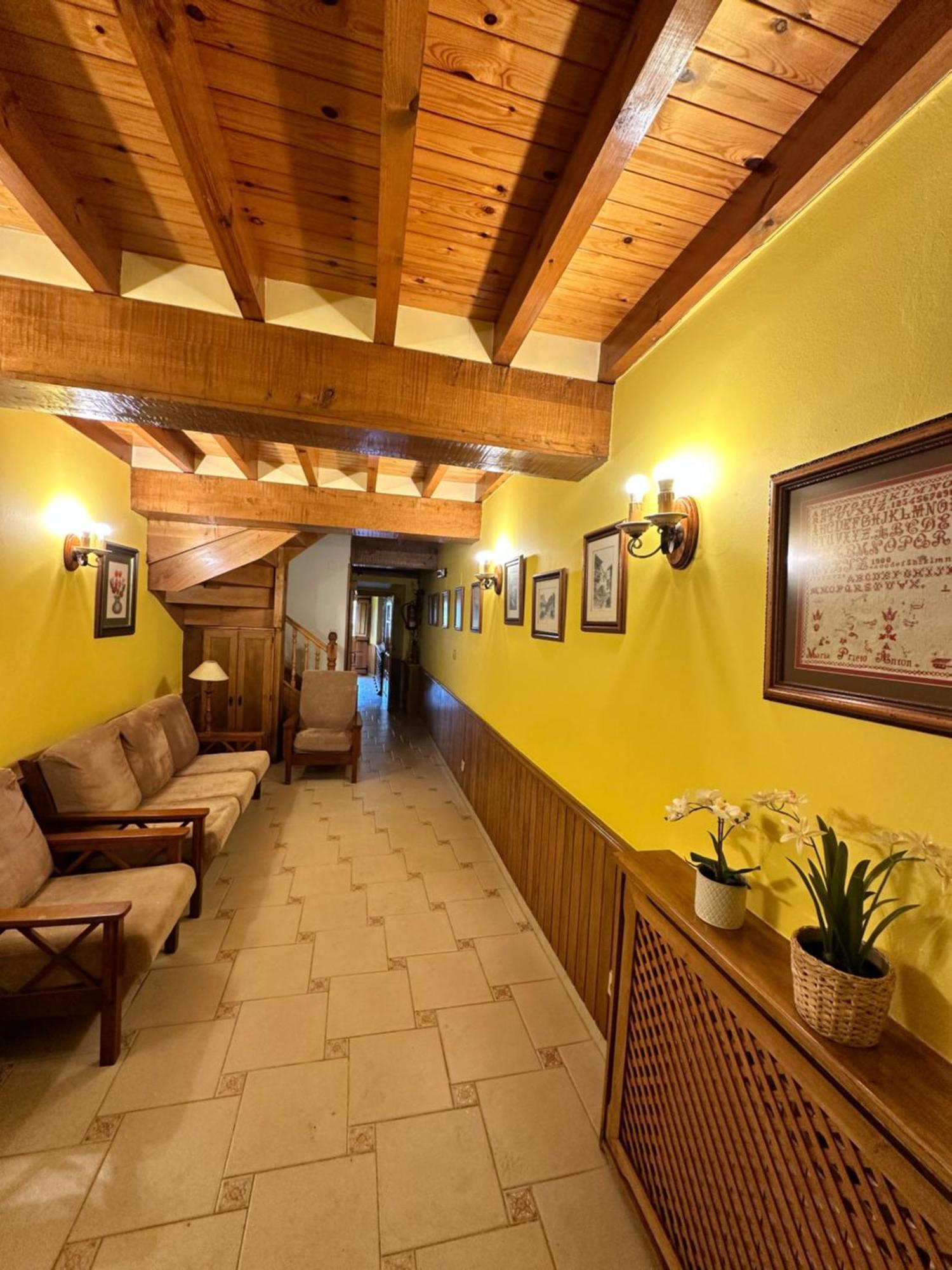 Casa Rural El Torrejon Las Arenas Exterior foto